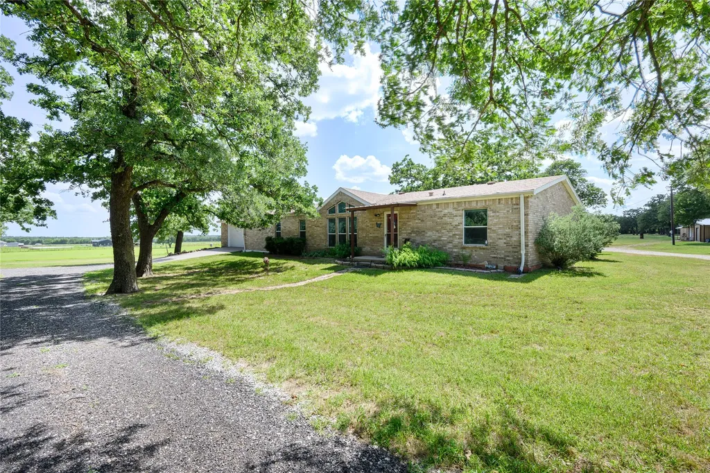 2022 Lamkin Road Mineral Wells TX 76067