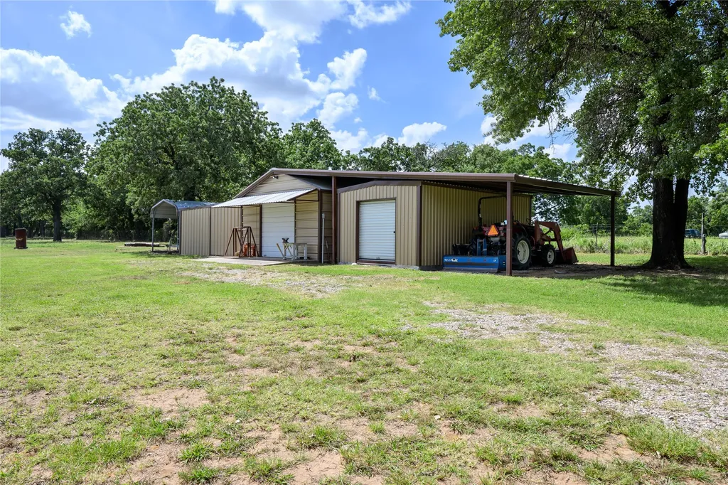 2022 Lamkin Road Mineral Wells TX 76067