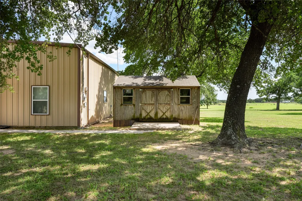 2022 Lamkin Road Mineral Wells TX 76067