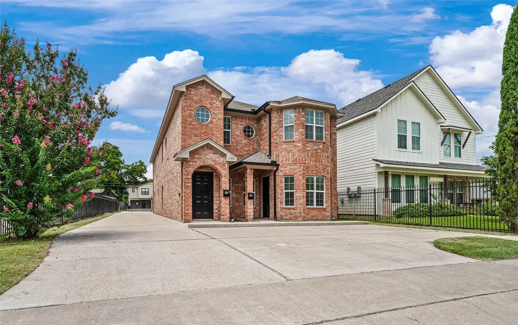 1903 S 11th Street Waco TX 76706
