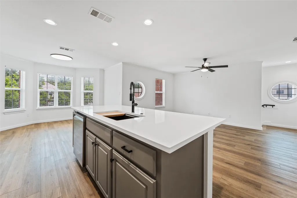 1903 S 11th Street Waco TX 76706