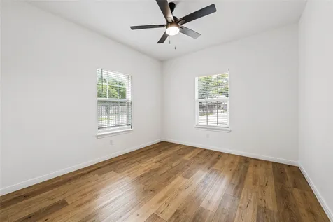 1903 S 11th Street Waco TX 76706