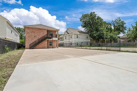 1903 S 11th Street Waco TX 76706