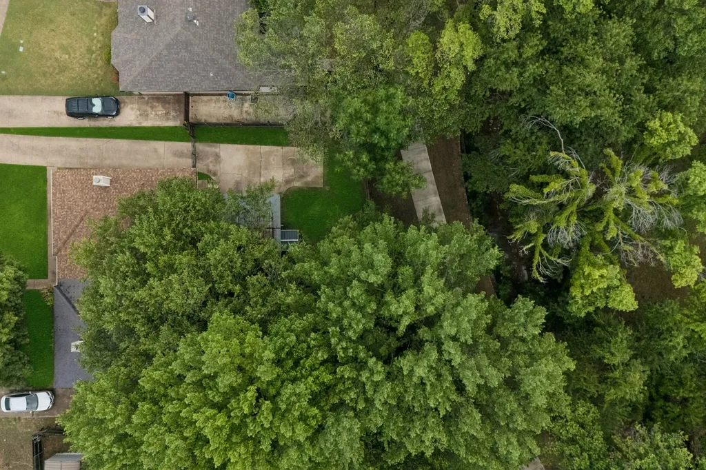 118 E Denton Drive Euless TX 76039