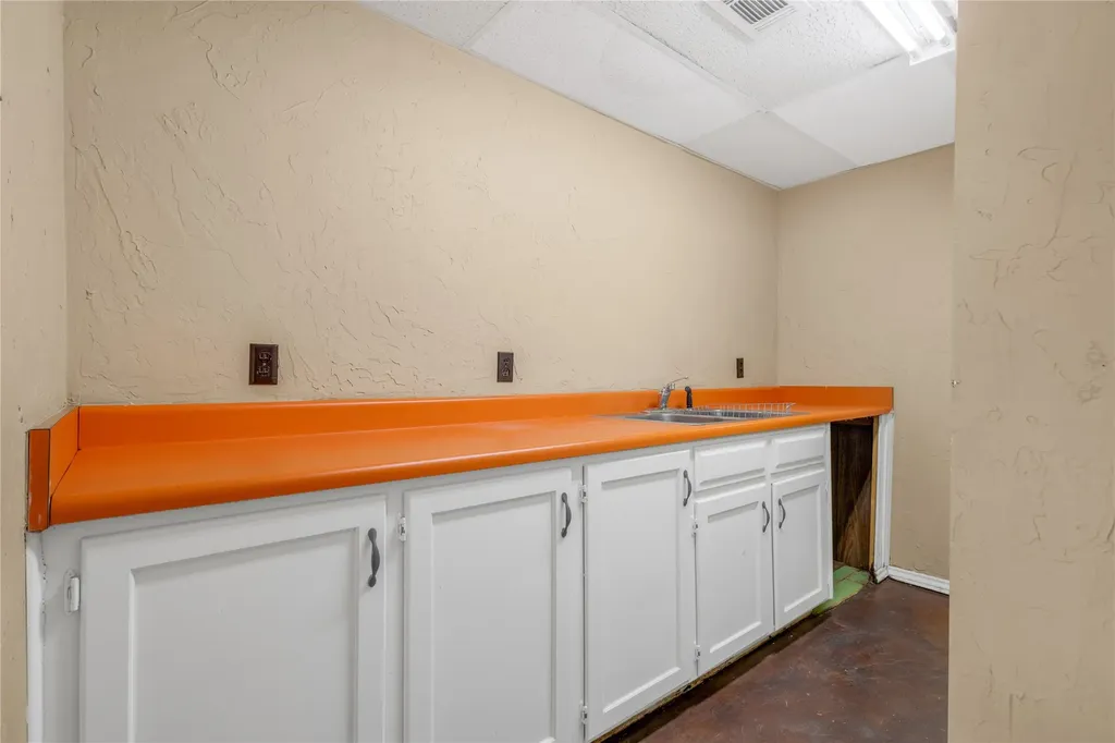 101 S Main Street Quitman TX 75783