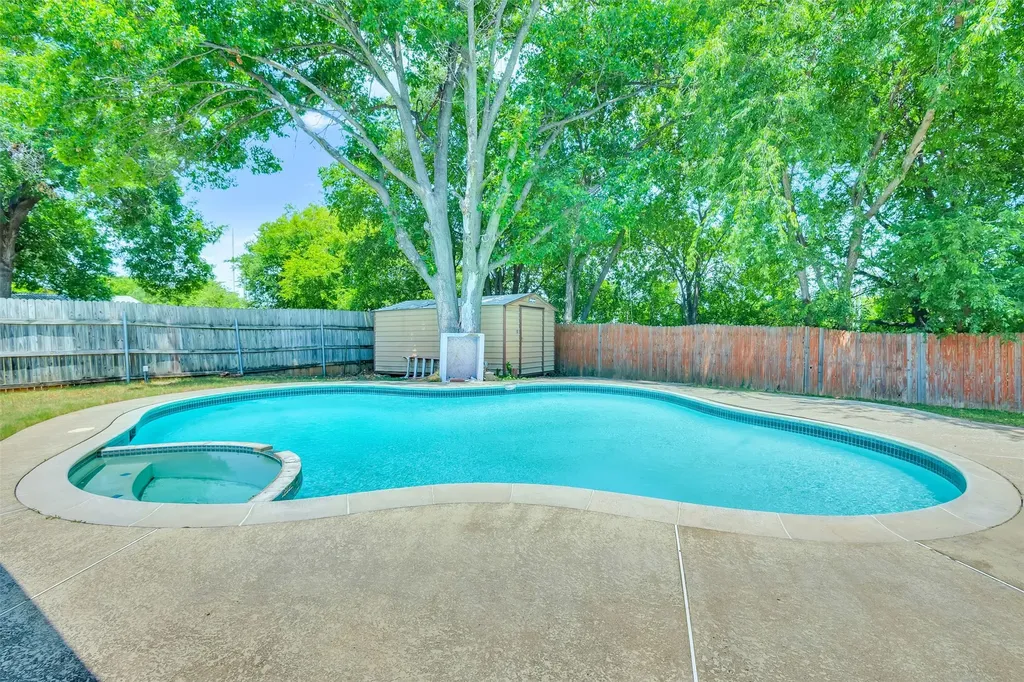 1832 Steinburg Lane Fort Worth TX 76134