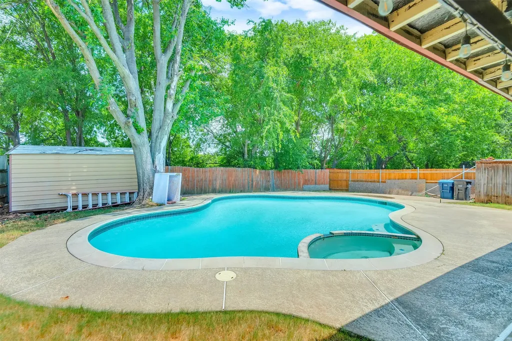 1832 Steinburg Lane Fort Worth TX 76134