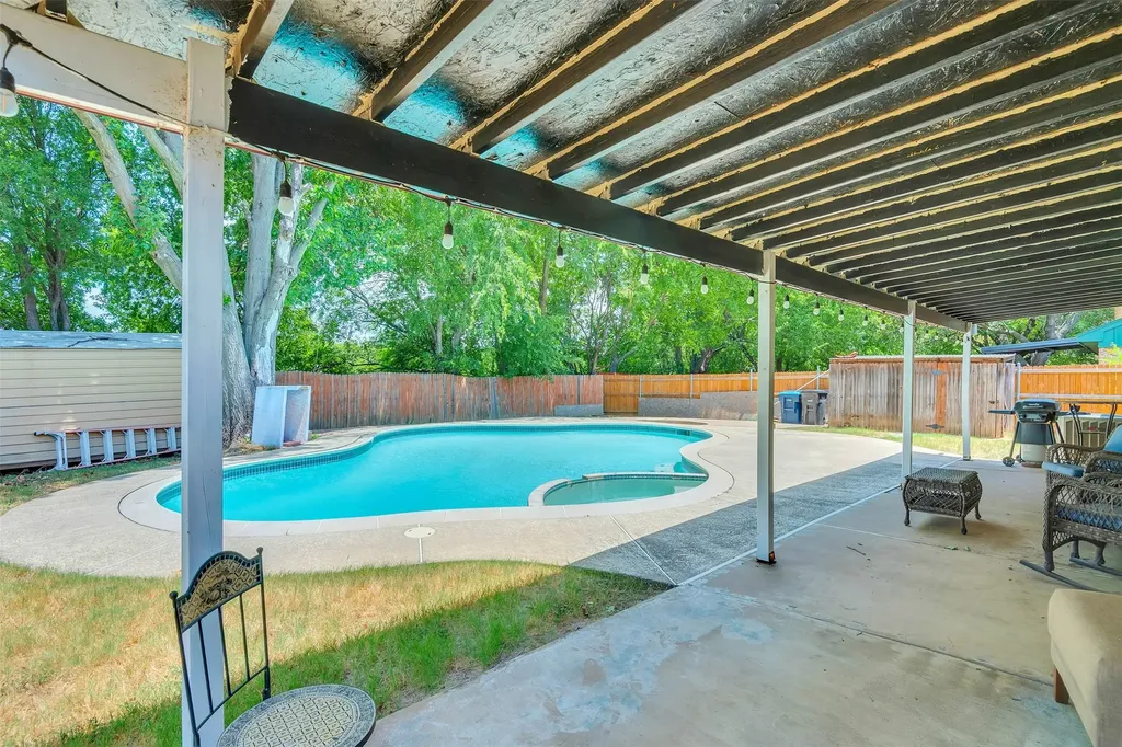 1832 Steinburg Lane Fort Worth TX 76134