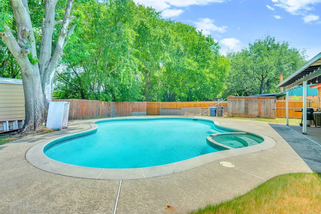 1832 Steinburg Lane Fort Worth TX 76134