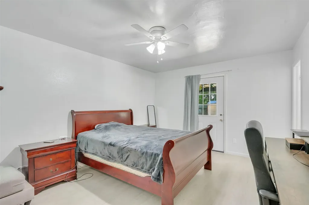 1832 Steinburg Lane Fort Worth TX 76134