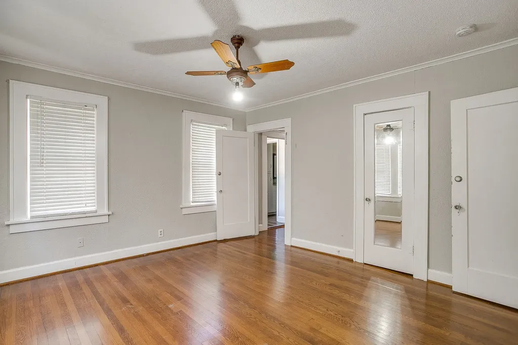 3216 Cockrell Avenue Fort Worth TX 76109