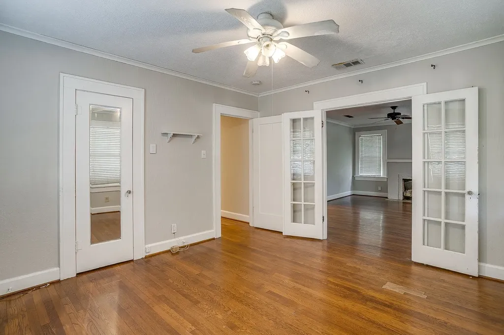 3216 Cockrell Avenue Fort Worth TX 76109