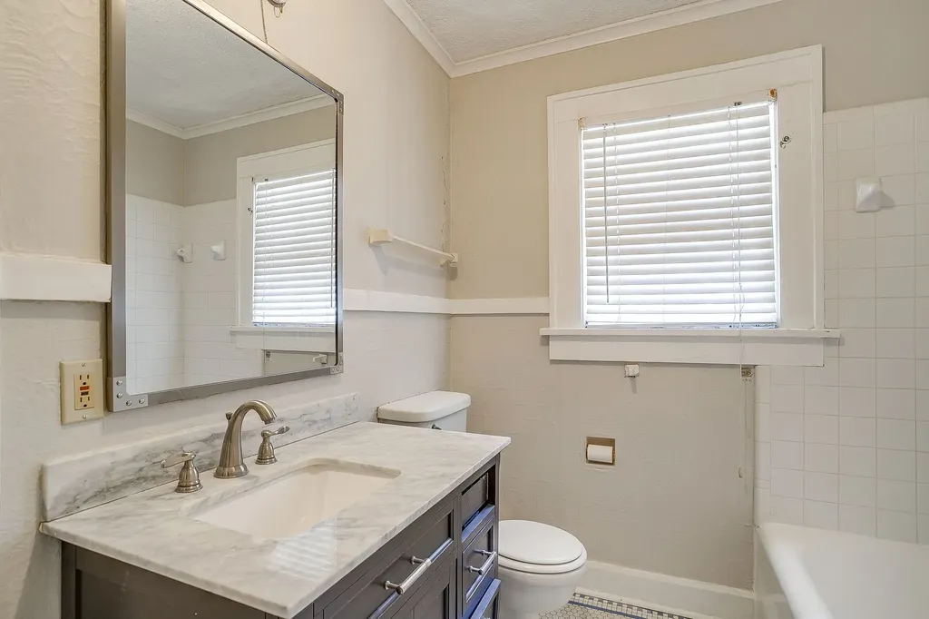 3216 Cockrell Avenue Fort Worth TX 76109