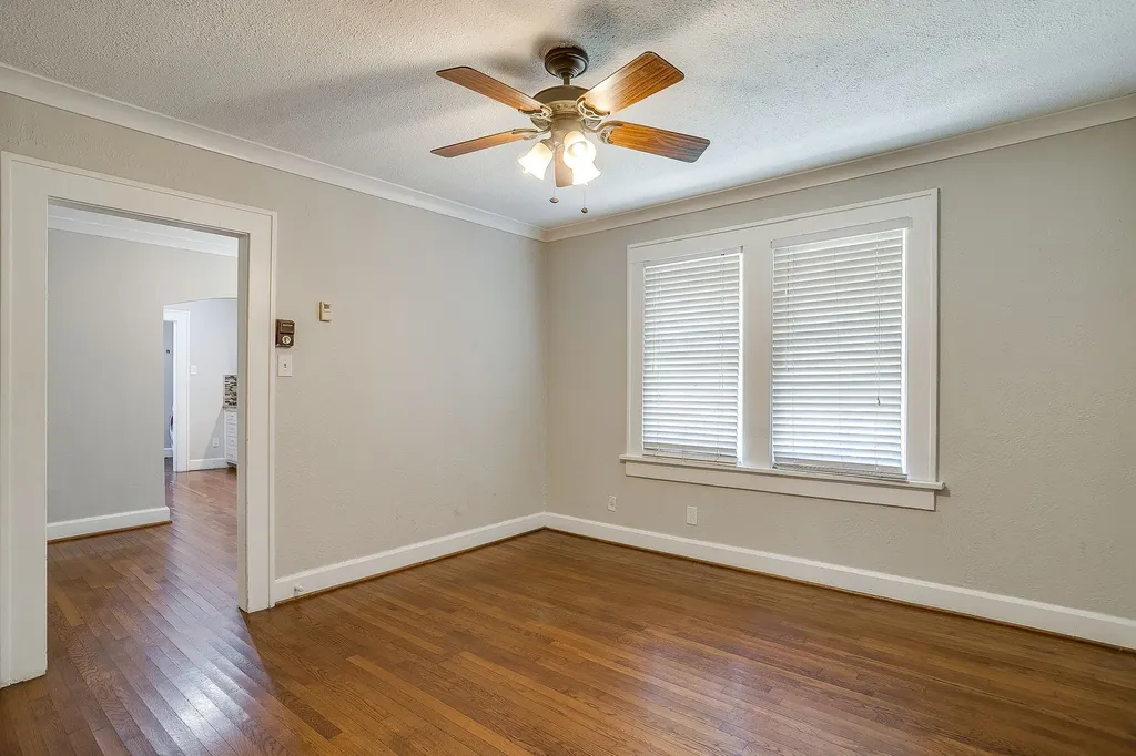 3216 Cockrell Avenue Fort Worth TX 76109