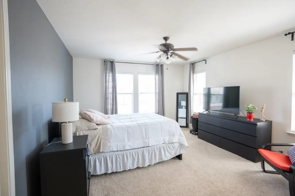 2210 Glacier Park Lane Grand Prairie TX 75050