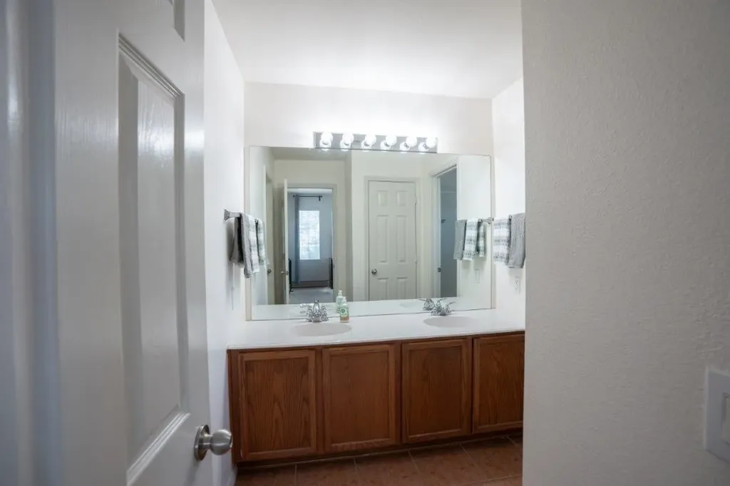 2210 Glacier Park Lane Grand Prairie TX 75050