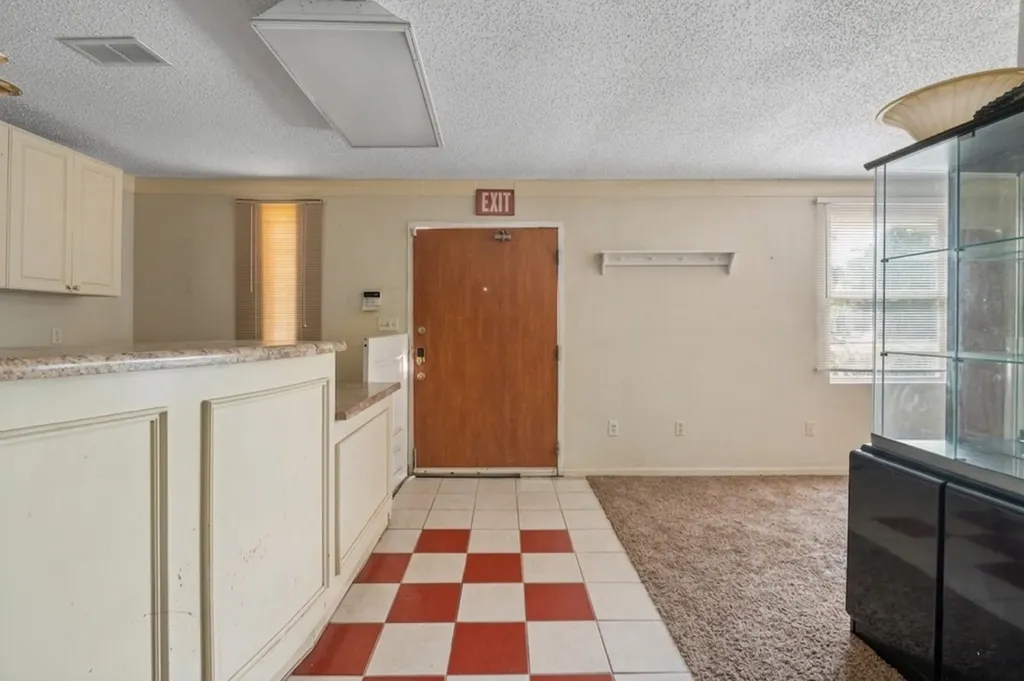 2526 Hullette Avenue Lancaster TX 75134