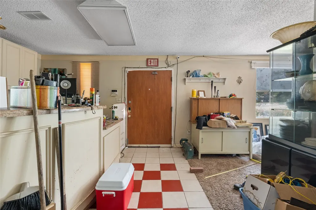 2526 Hullette Avenue Lancaster TX 75134