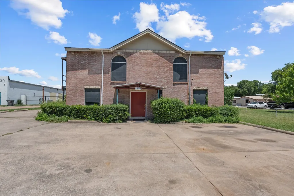 2526 Hullette Avenue Lancaster TX 75134