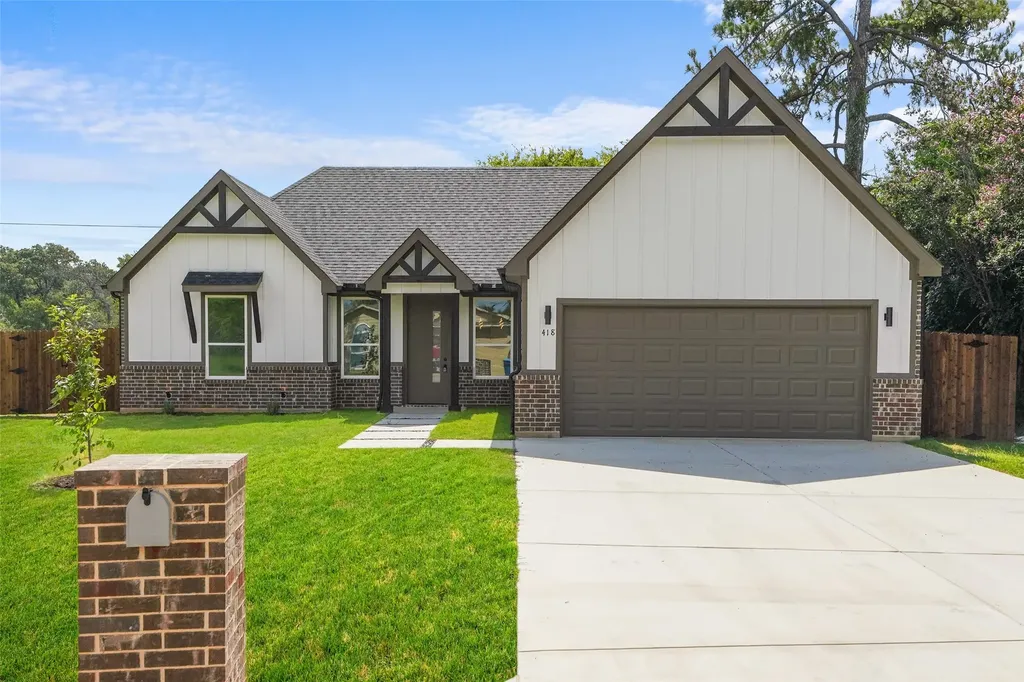 418 Starboard Drive Gun Barrel City TX 75156