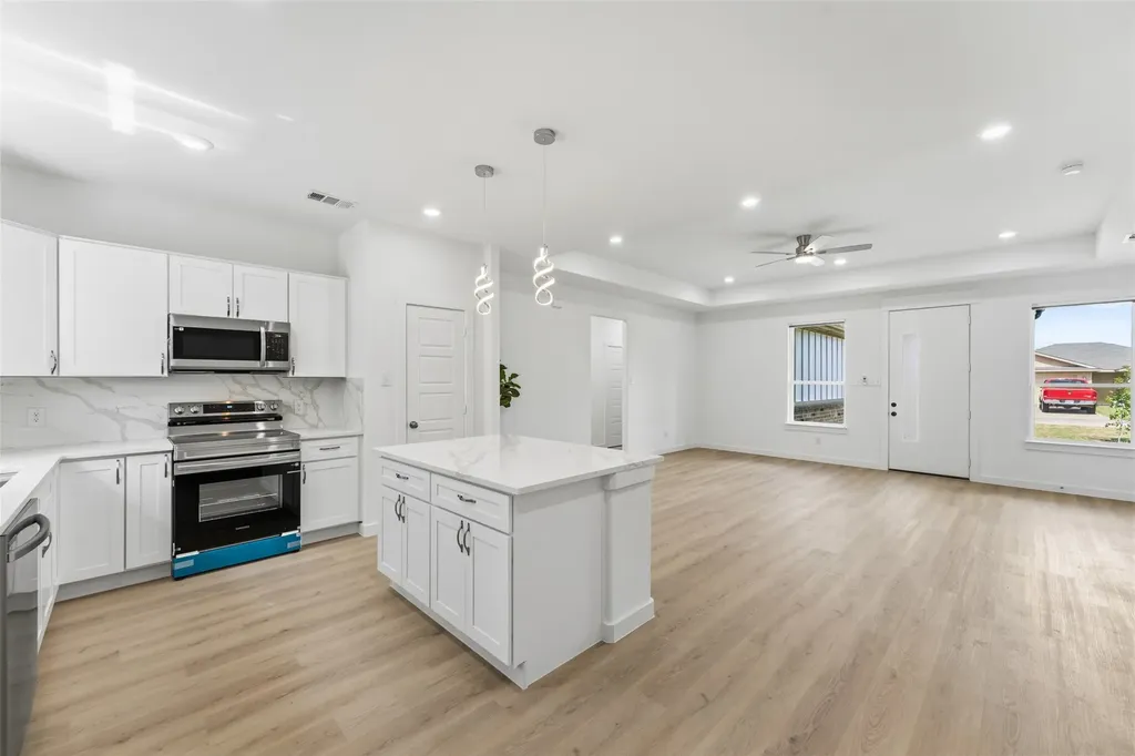418 Starboard Drive Gun Barrel City TX 75156