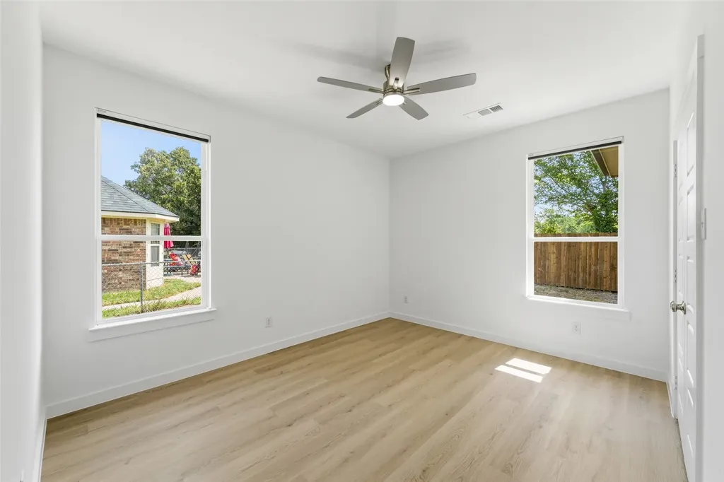 418 Starboard Drive Gun Barrel City TX 75156