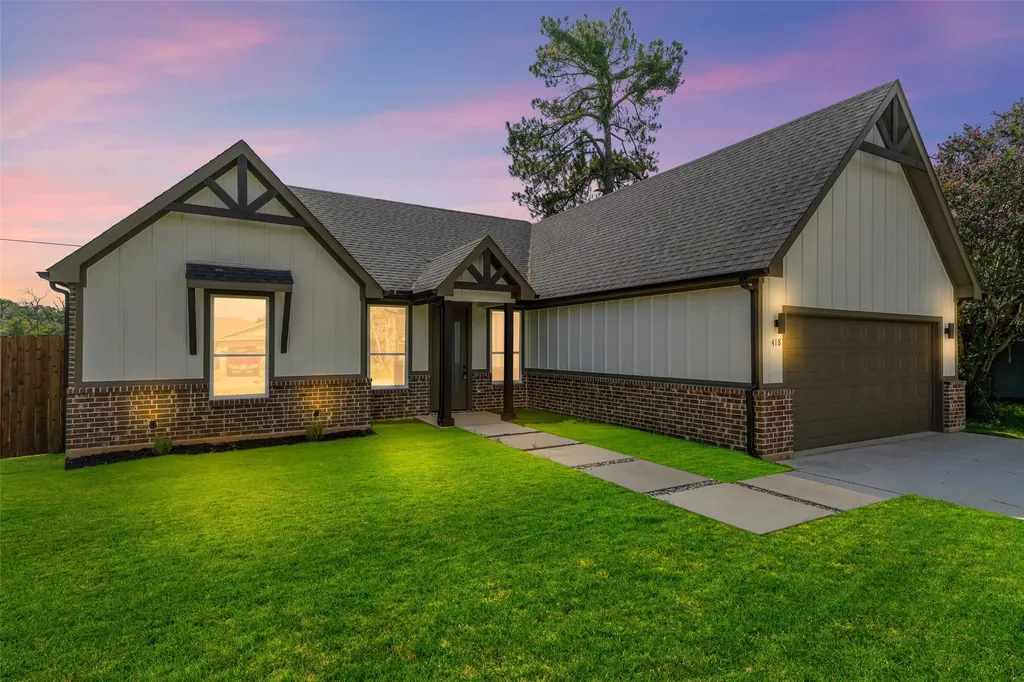 418 Starboard Drive Gun Barrel City TX 75156