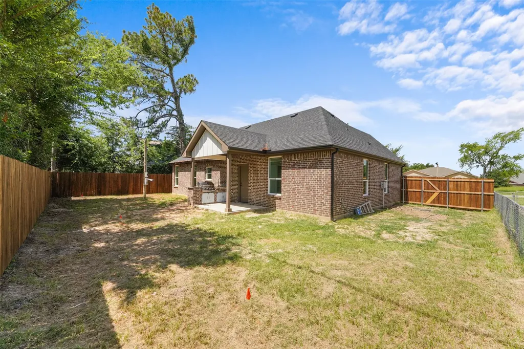 418 Starboard Drive Gun Barrel City TX 75156