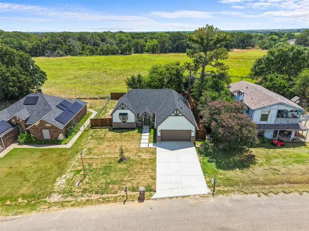 418 Starboard Drive Gun Barrel City TX 75156