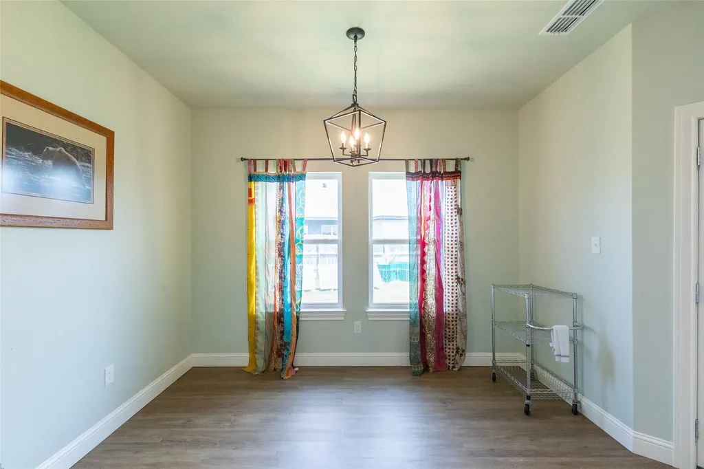 220 Moon Beam Path Abilene TX 79602