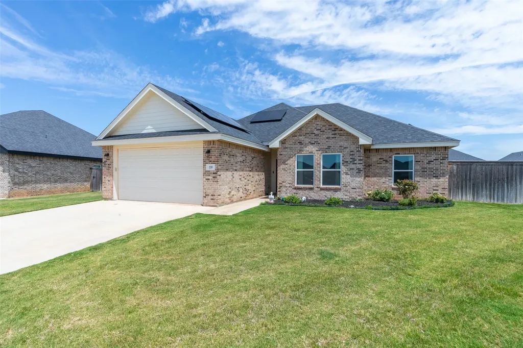 220 Moon Beam Path Abilene TX 79602