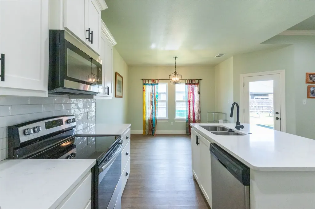 220 Moon Beam Path Abilene TX 79602