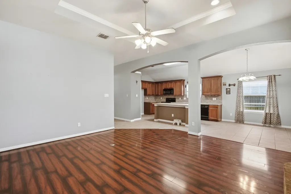301 Lottie Lane Saginaw TX 76179