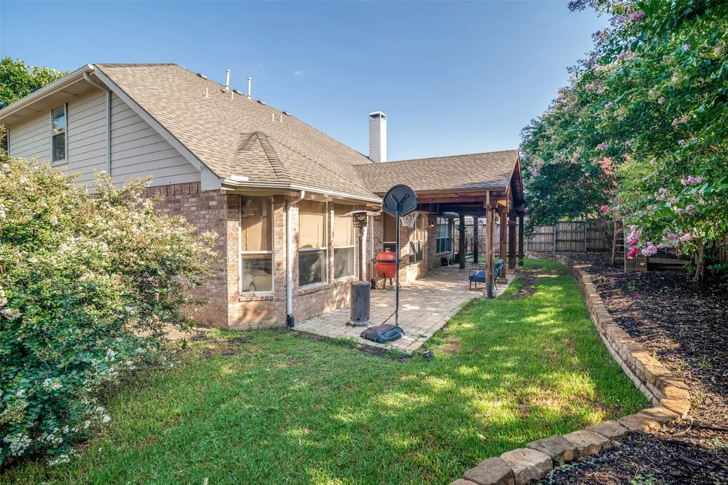 6914 Morningside Way Sachse TX 75048