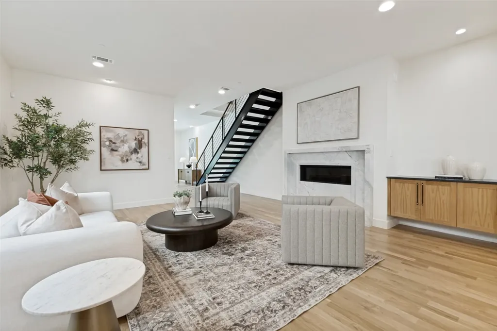 3449 Asbury Street Dallas TX 75205