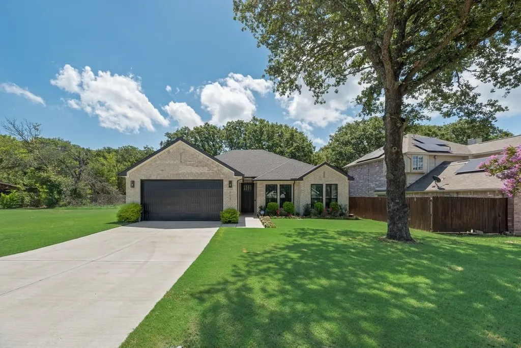112 Indian Oaks Trail West Tawakoni TX 75474