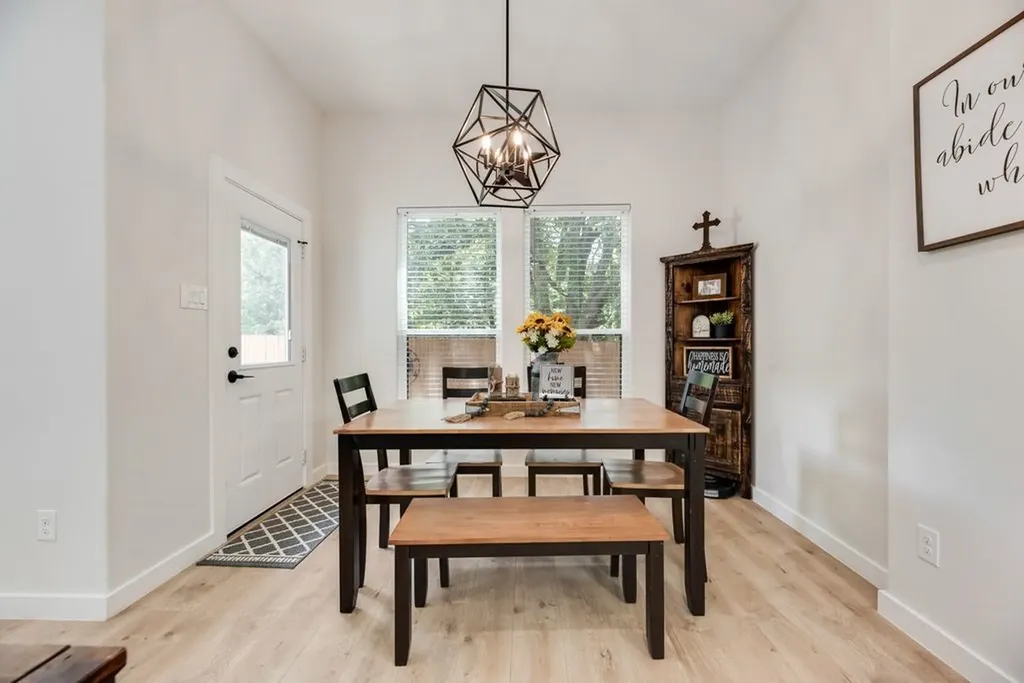 112 Indian Oaks Trail West Tawakoni TX 75474