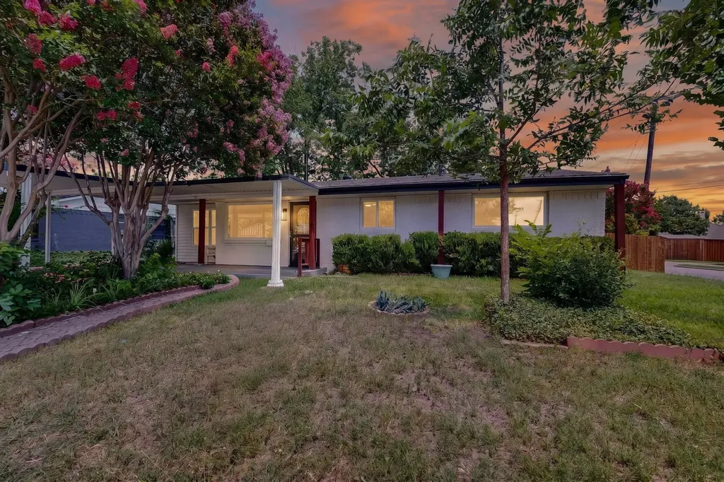 1125 Woodcrest Drive Garland TX 75040