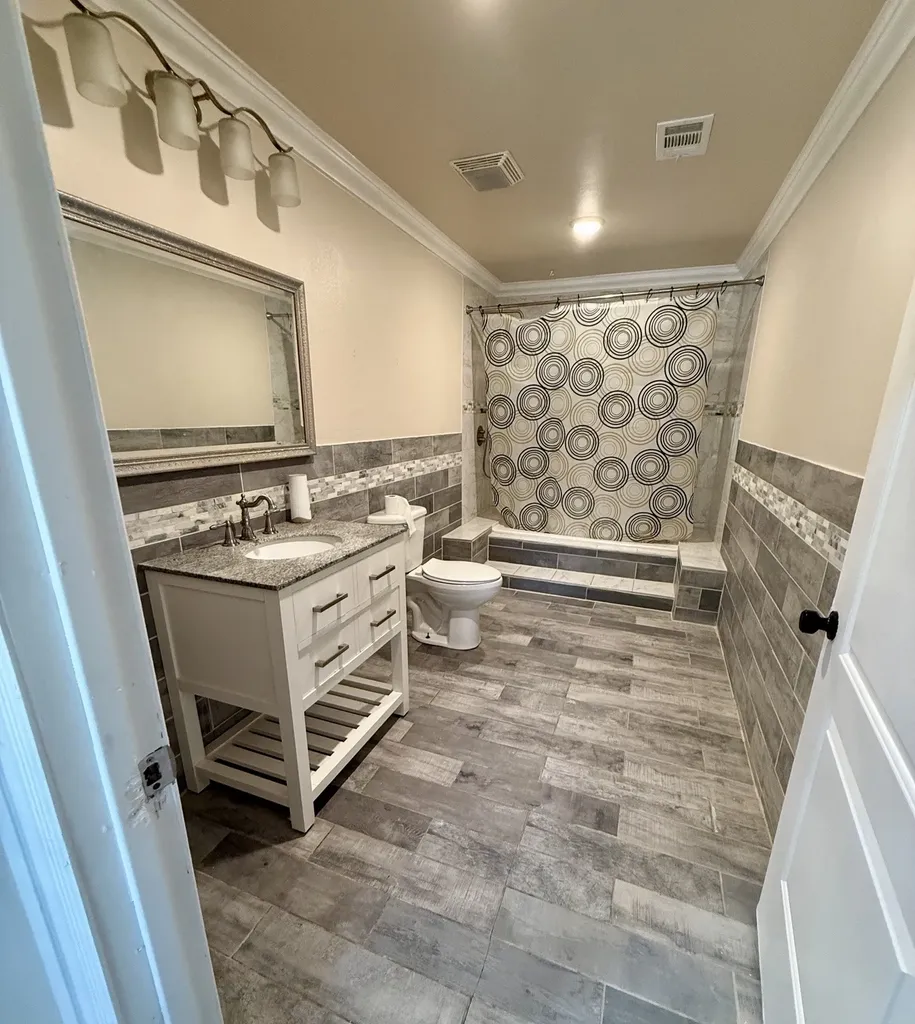 2601 Fairfax Grand Prairie TX 75050
