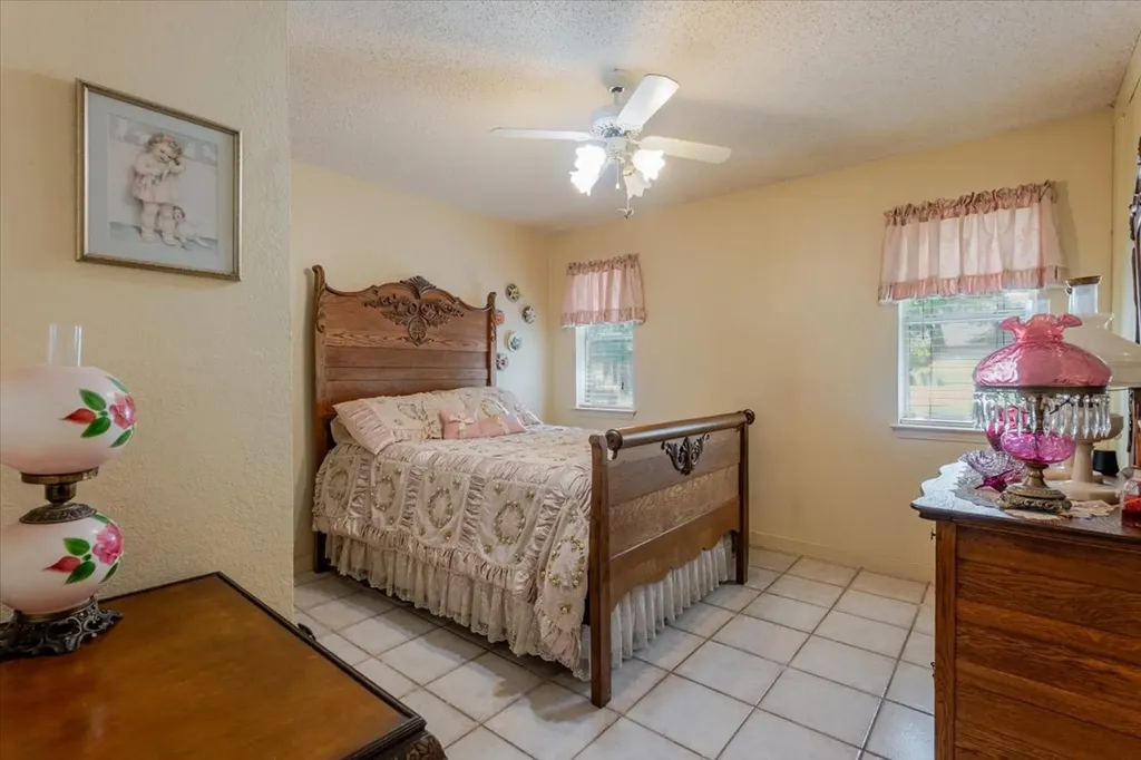 3908 Bandera Drive De Cordova TX 76049