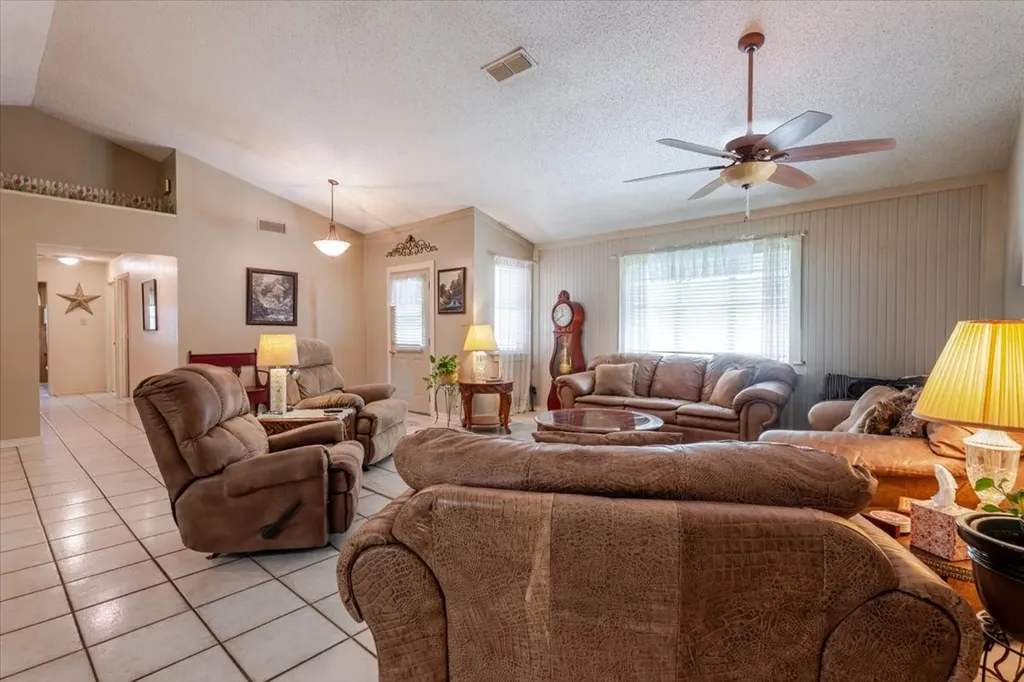3908 Bandera Drive De Cordova TX 76049