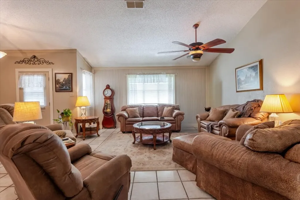 3908 Bandera Drive De Cordova TX 76049