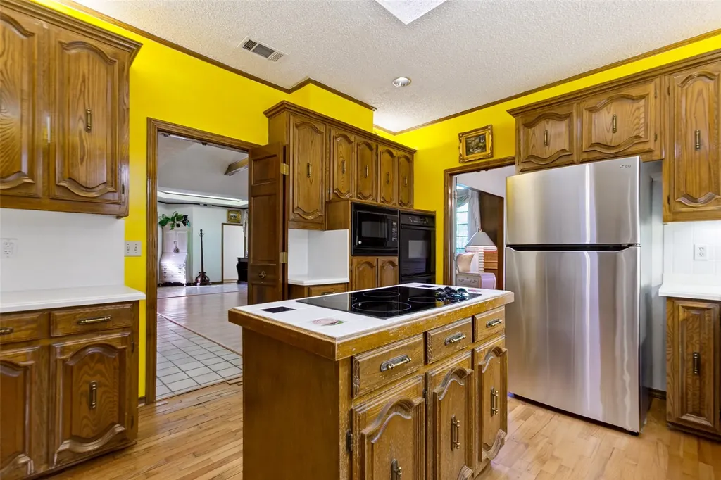 14784 Lochinvar Court Addison TX 75254