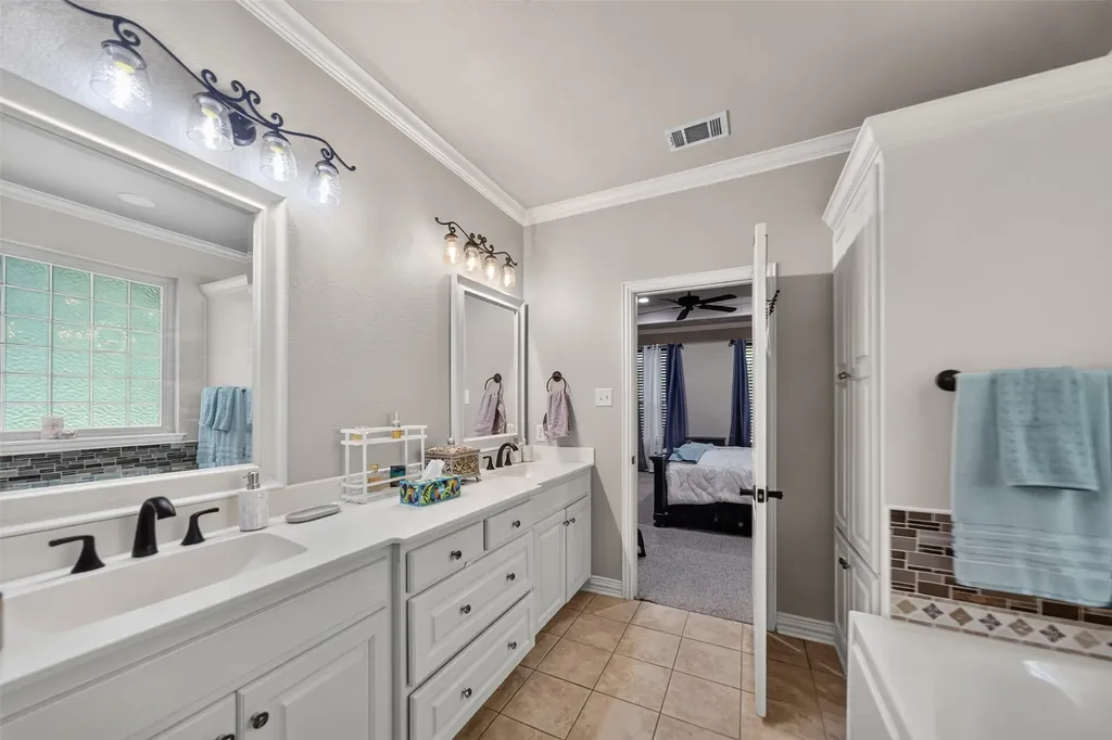 14317 Cedarwood Circle Tyler TX 75703