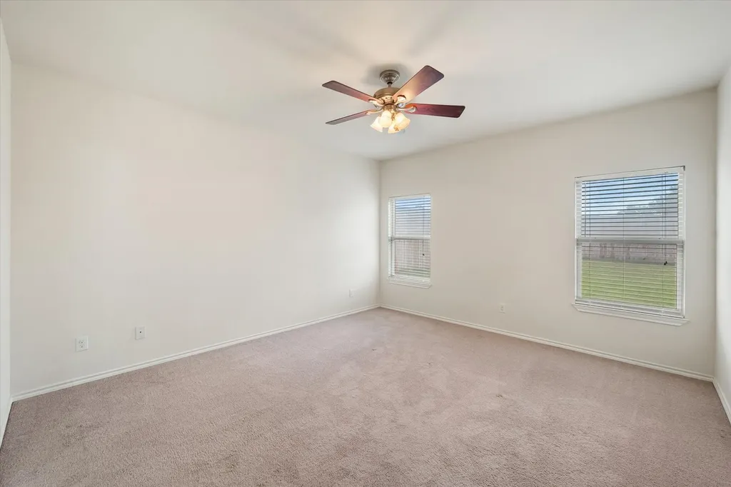 921 Winged Foot Corsicana TX 75110