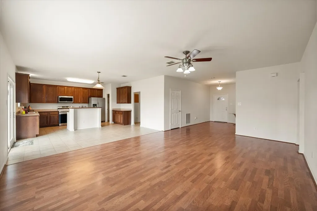 921 Winged Foot Corsicana TX 75110