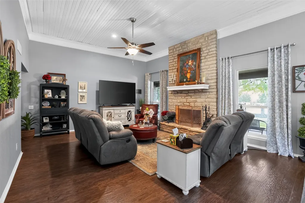 3913 Fairway Drive De Cordova TX 76049