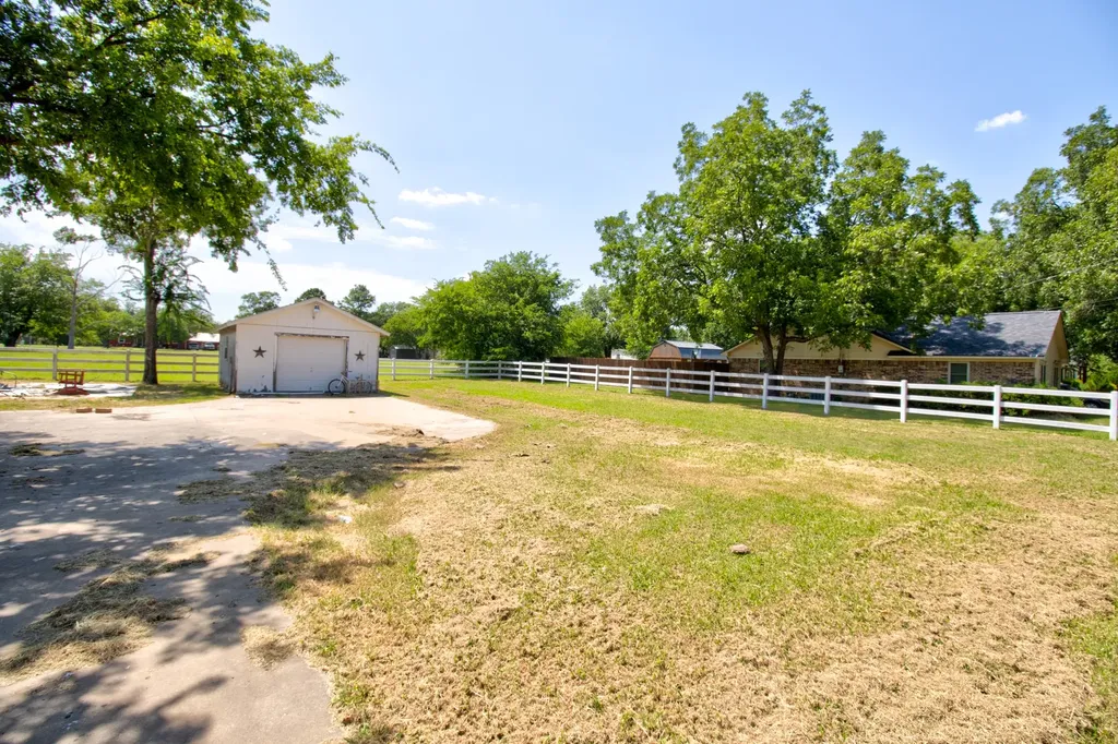 503 Sherman Street Tioga TX 76271