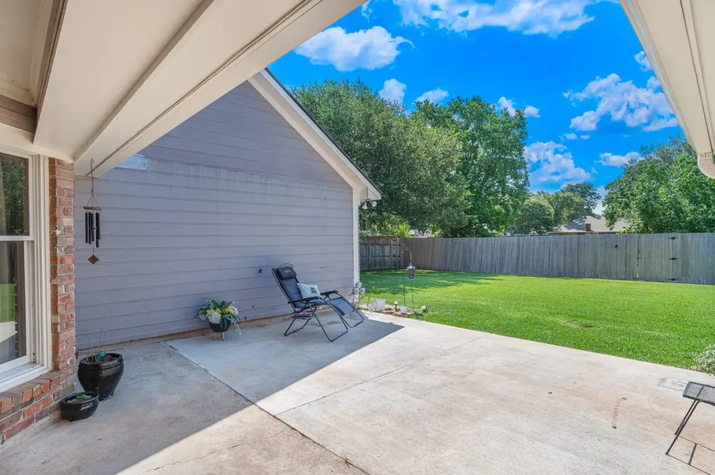 5506 Lake Side Drive Bossier City LA 71111