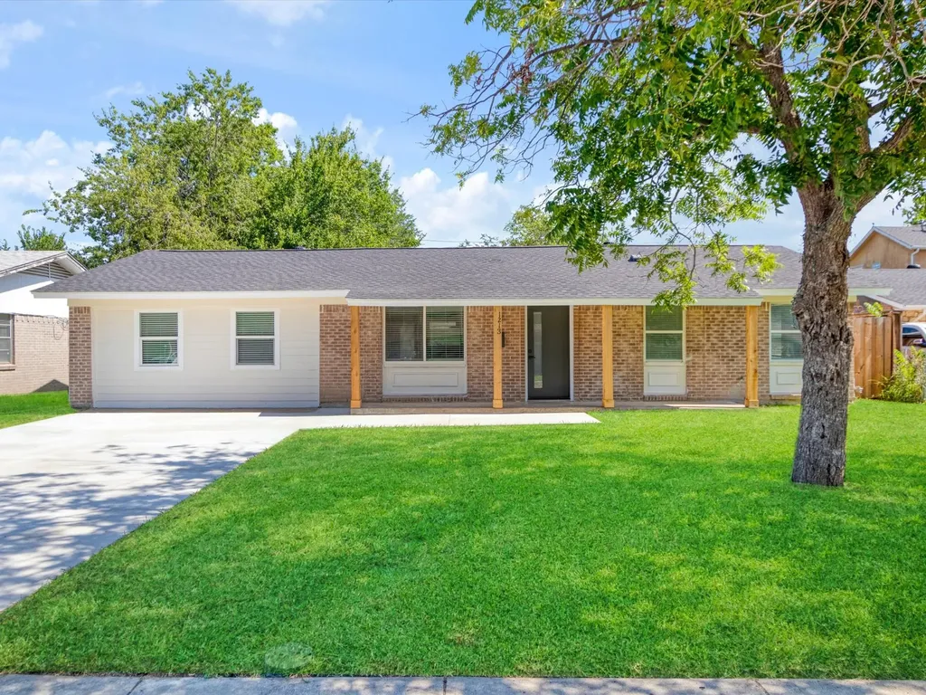 1213 Fairmont Street Irving TX 75062